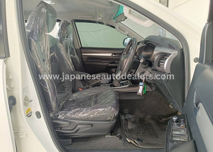 
								Toyota Hilux full									