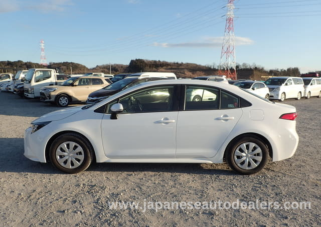 
								TOYOTA COROLLA G-X full									