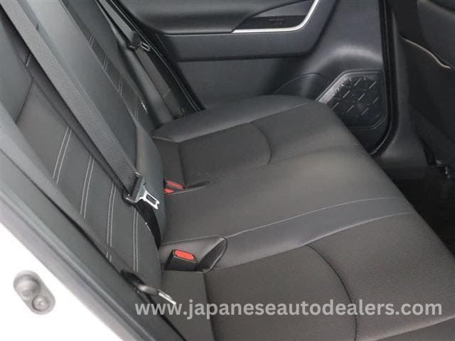 
								TOYOTA RAV4 full									