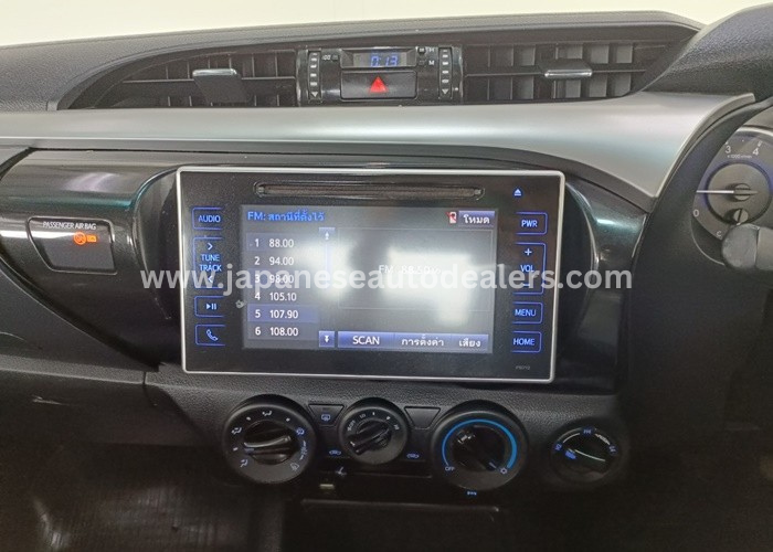 
								Toyota Hilux full									