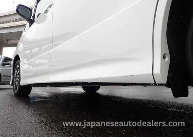 
								Toyota Noah full									