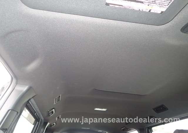 
								Toyota Noah full									