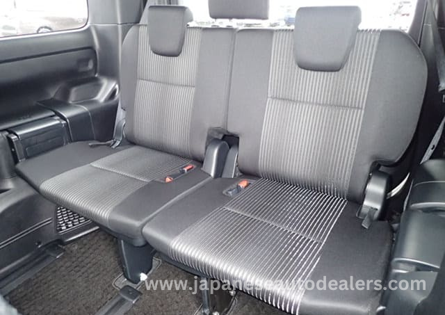 
								Toyota Noah full									
