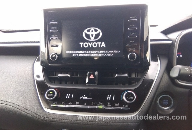 
								TOYOTA COROLLA CROSS full									