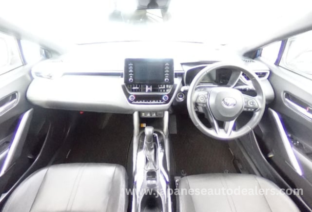 
								TOYOTA COROLLA CROSS full									