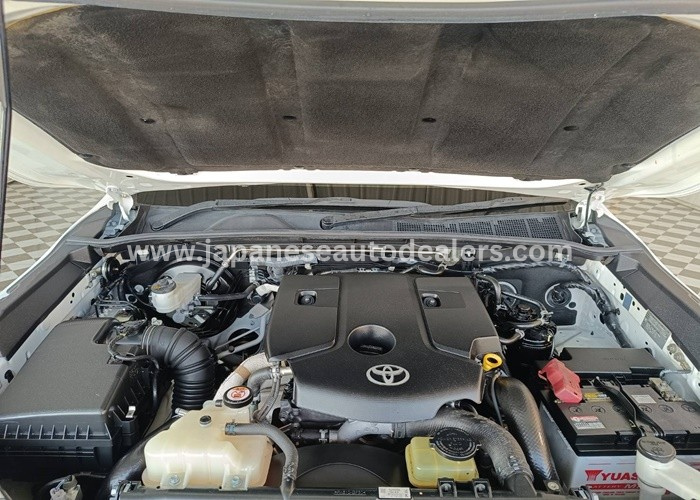 
								Toyota Hilux full									