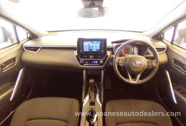 
								TOYOTA COROLLA CROSS full									