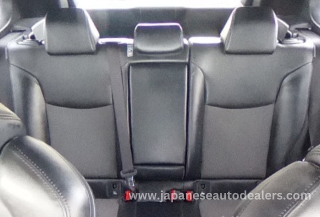 
								TOYOTA COROLLA CROSS full									