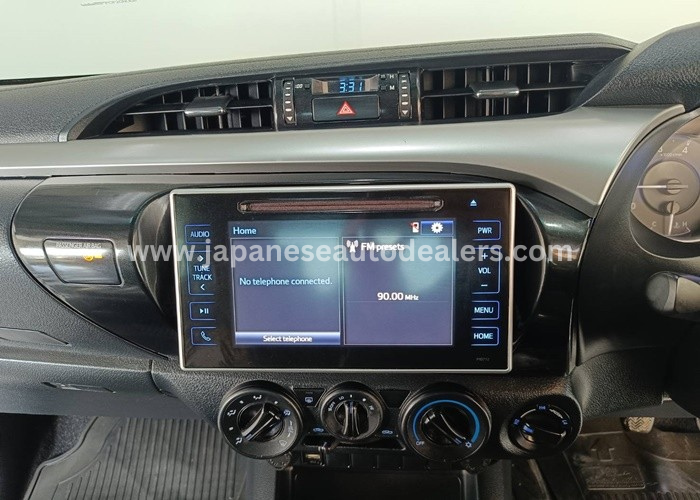 
								Toyota Hilux full									