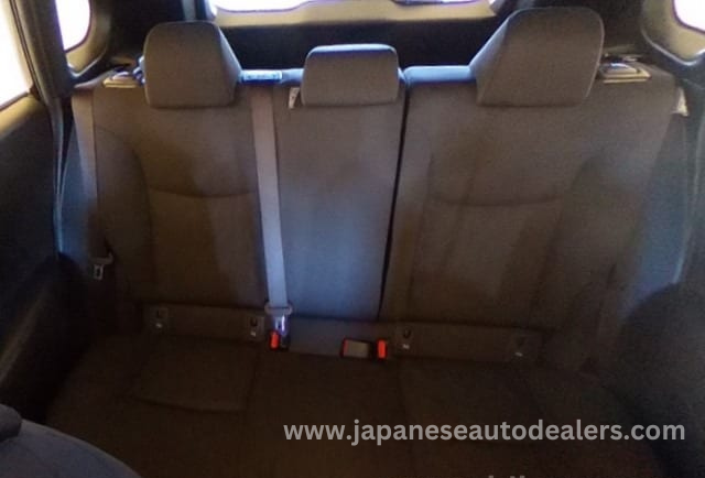 
								TOYOTA COROLLA CROSS full									