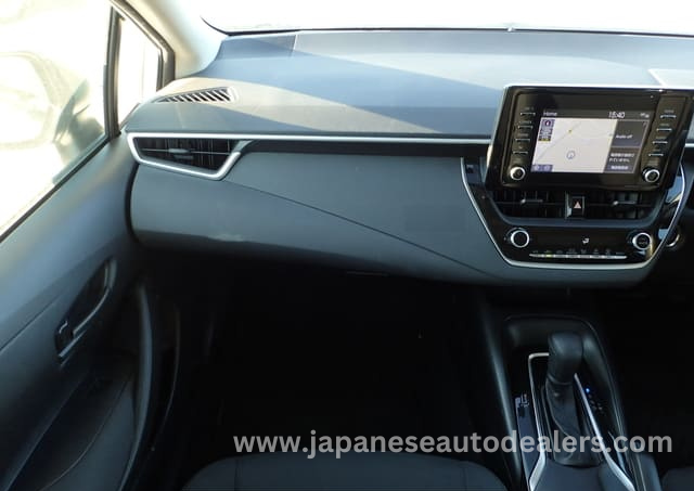 
								TOYOTA COROLLA G-X full									
