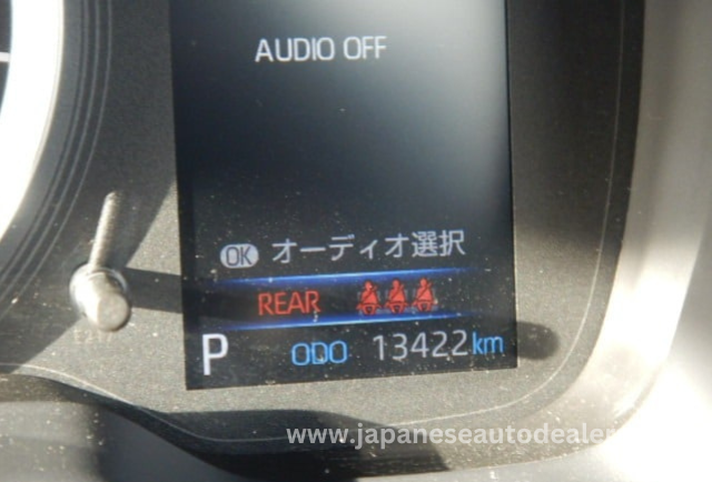 
								TOYOTA COROLLA CROSS full									