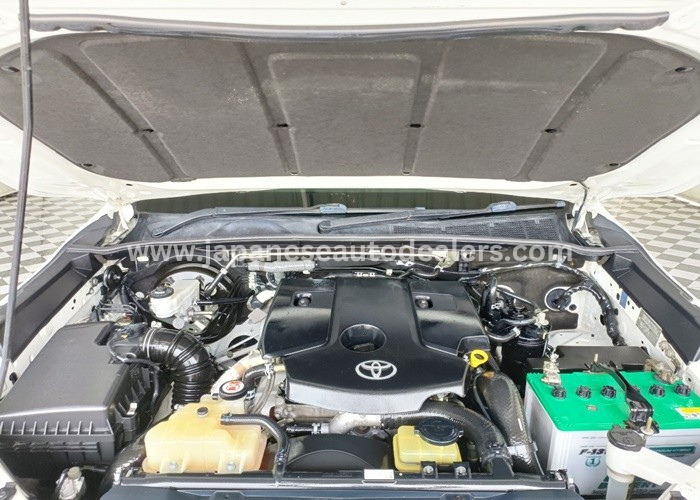 
								Toyota Hilux full									