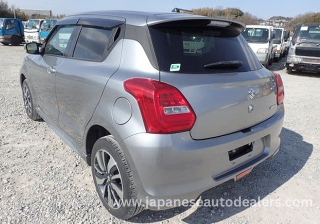 
								2017 Suzuki Swift Hybrid RS full									