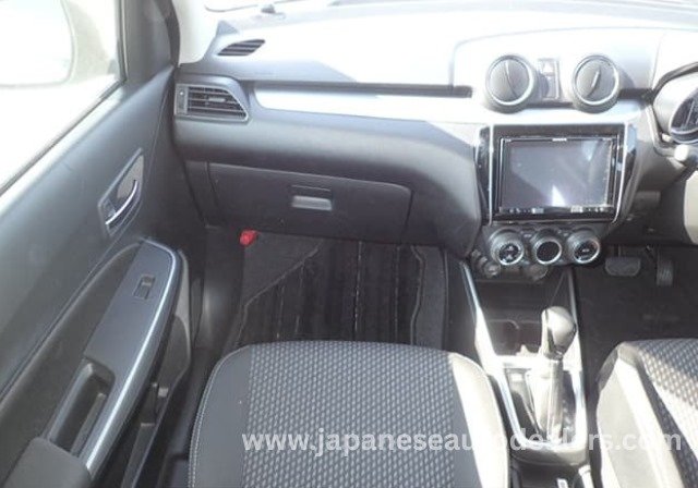 
								2017 Suzuki Swift Hybrid RS full									