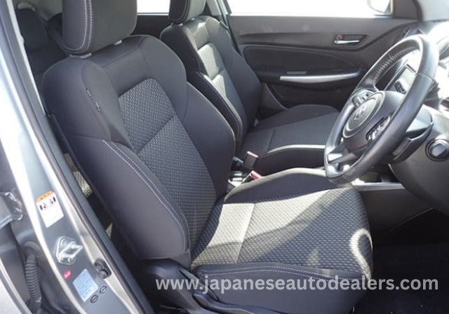 
								2017 Suzuki Swift Hybrid RS full									