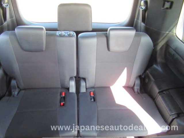 
								TOYOTA NOAH SI WXB – Premium 7-Seater Hybrid MPV full									