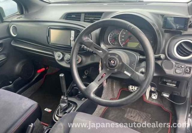 
								2012 TOYOTA VITZ RS G’ full									