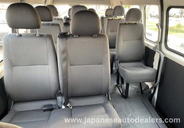 
								2016 TOYOTA HIACE VAN – 14 SEATS full									