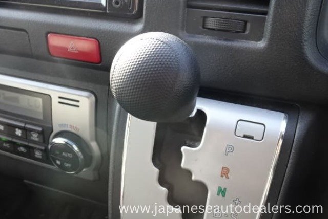 
								2014 TOYOTA HIACE VAN full									