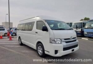 TOYOTA HIACE COMMUTER