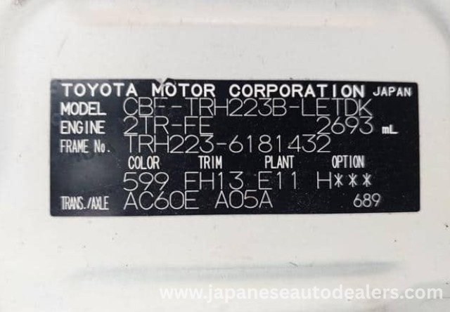 
								TOYOTA HIACE COMMUTER full									