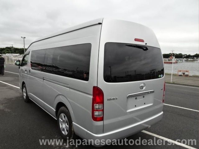 
								2018 TOYOTA HIACE COMMUTER GL – 14 SEATS full									