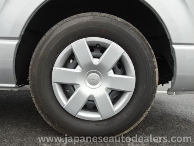 
								2018 TOYOTA HIACE COMMUTER GL – 14 SEATS full									