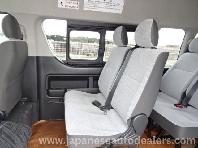 
								2018 TOYOTA HIACE COMMUTER GL – 14 SEATS full									