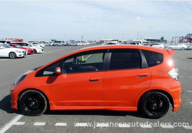
								2012 HONDA FIT RS full									