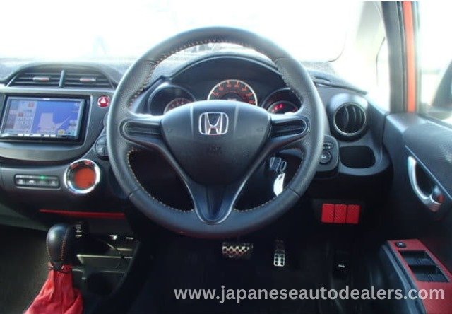 
								2012 HONDA FIT RS full									