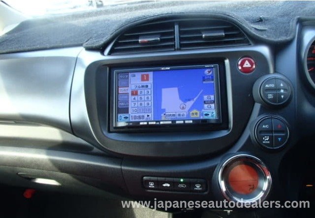 
								2012 HONDA FIT RS full									