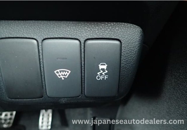 
								2013 HONDA FIT RS full									