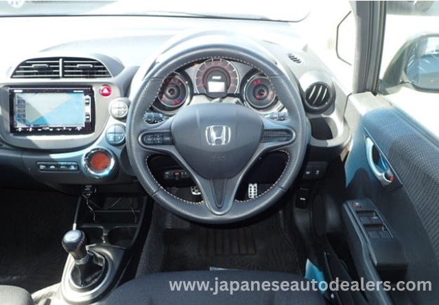 
								2013 HONDA FIT RS full									
