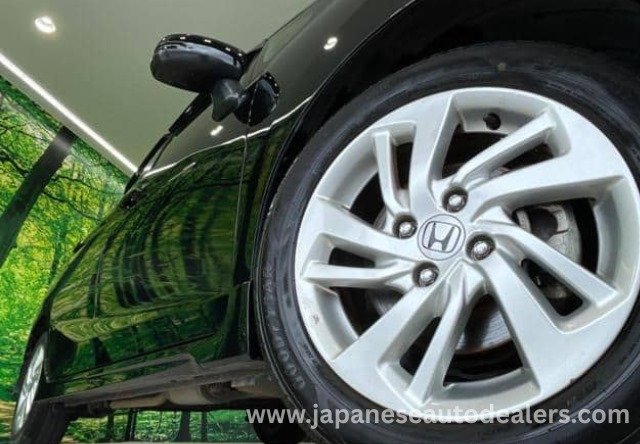 
								2015 HONDA FIT 13GS full									