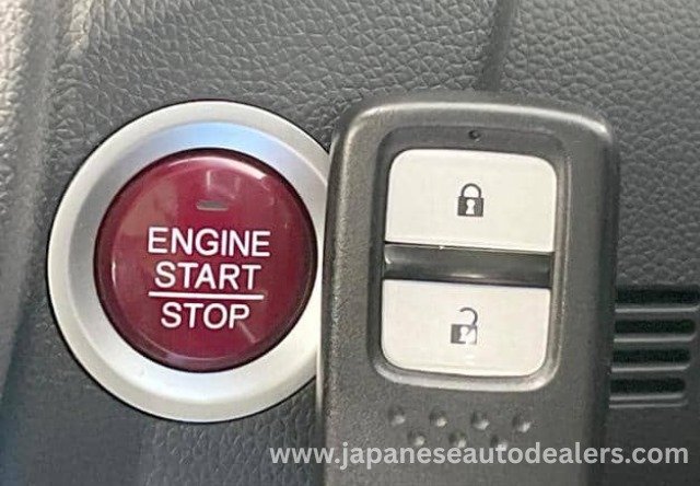 
								2015 HONDA FIT 13GS full									