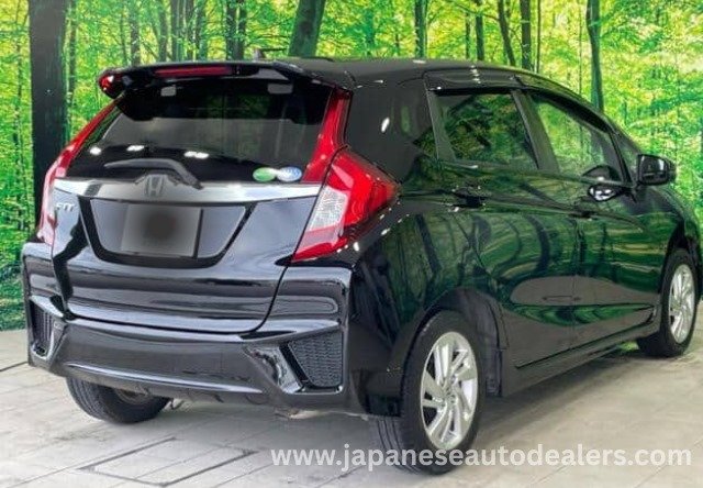 
								2015 HONDA FIT 13GS full									