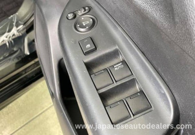
								2015 HONDA FIT 13GS full									