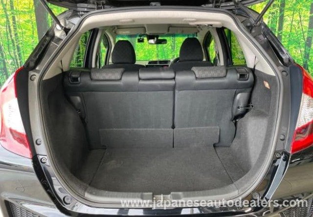 
								2015 HONDA FIT 13GS full									