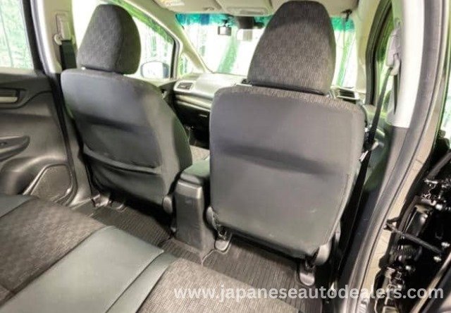 
								2015 HONDA FIT 13GS full									