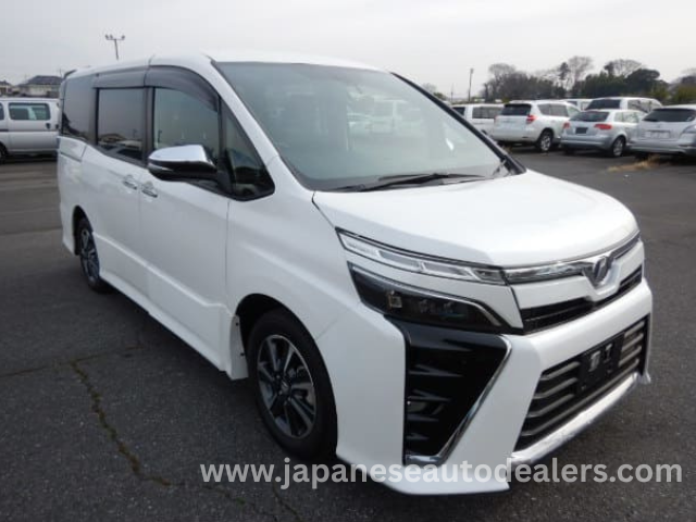 
								TOYOTA VOXY ZS KIRAMEKI full									