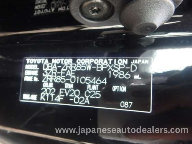 
								TOYOTA VOXY ZS KIRAMEKI full									