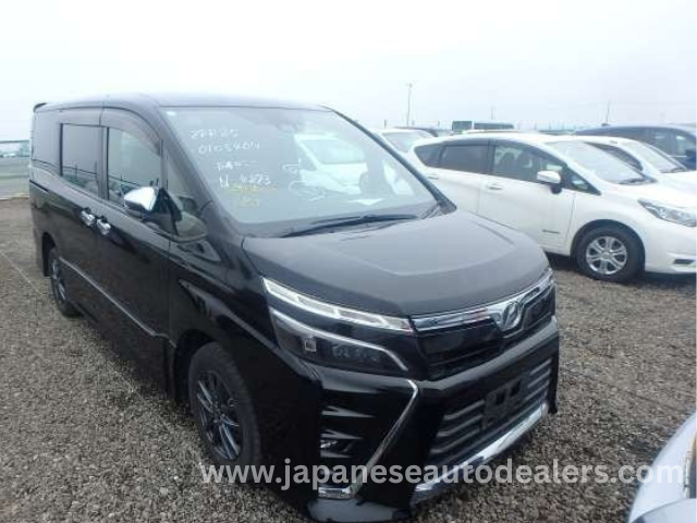 
								TOYOTA VOXY ZS KIRAMEKI full									