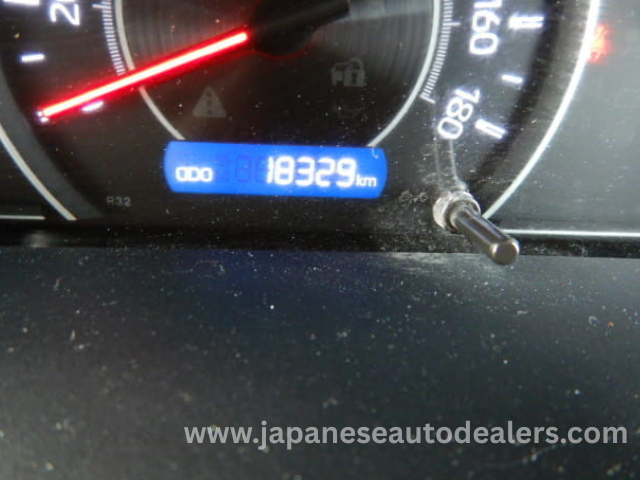 
								TOYOTA VOXY ZS KIRAMEKI full									