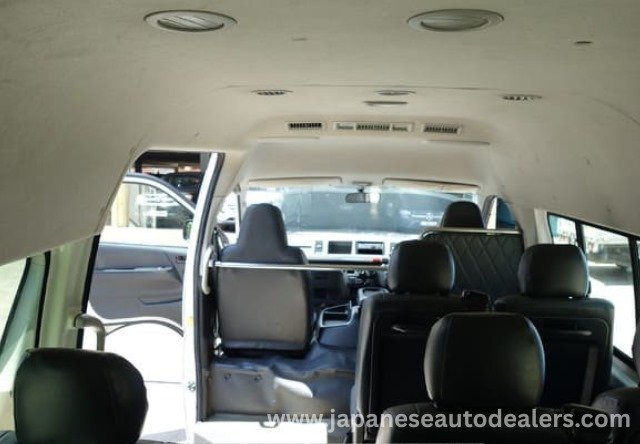 
								2012 TOYOTA HIACE COMMUTER HIACE HIROOF full									