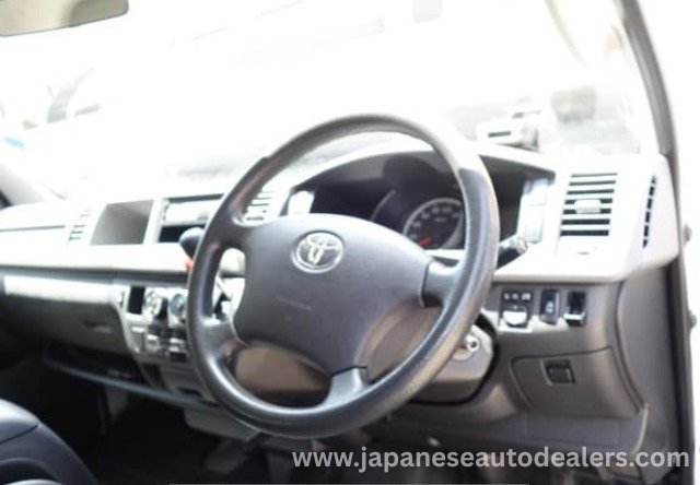 
								2012 TOYOTA HIACE COMMUTER HIACE HIROOF full									